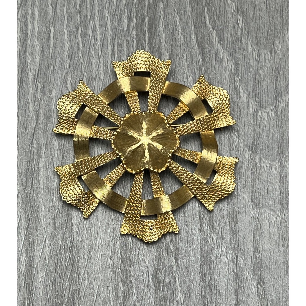 Vintage MONET Gold‎ Tone Textured & Smooth Geometric Brooch Pin Signed